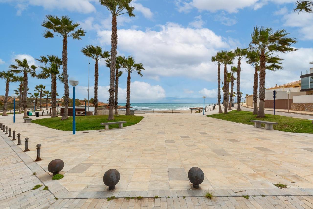Fidalsa Grand Mediterranean Beachfront Villa Плая Фламенка Екстериор снимка