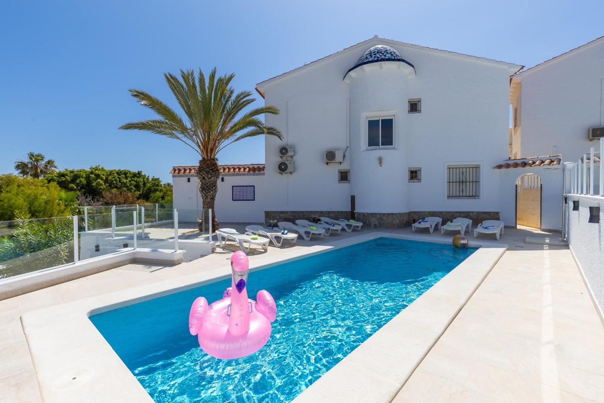 Fidalsa Grand Mediterranean Beachfront Villa Плая Фламенка Екстериор снимка