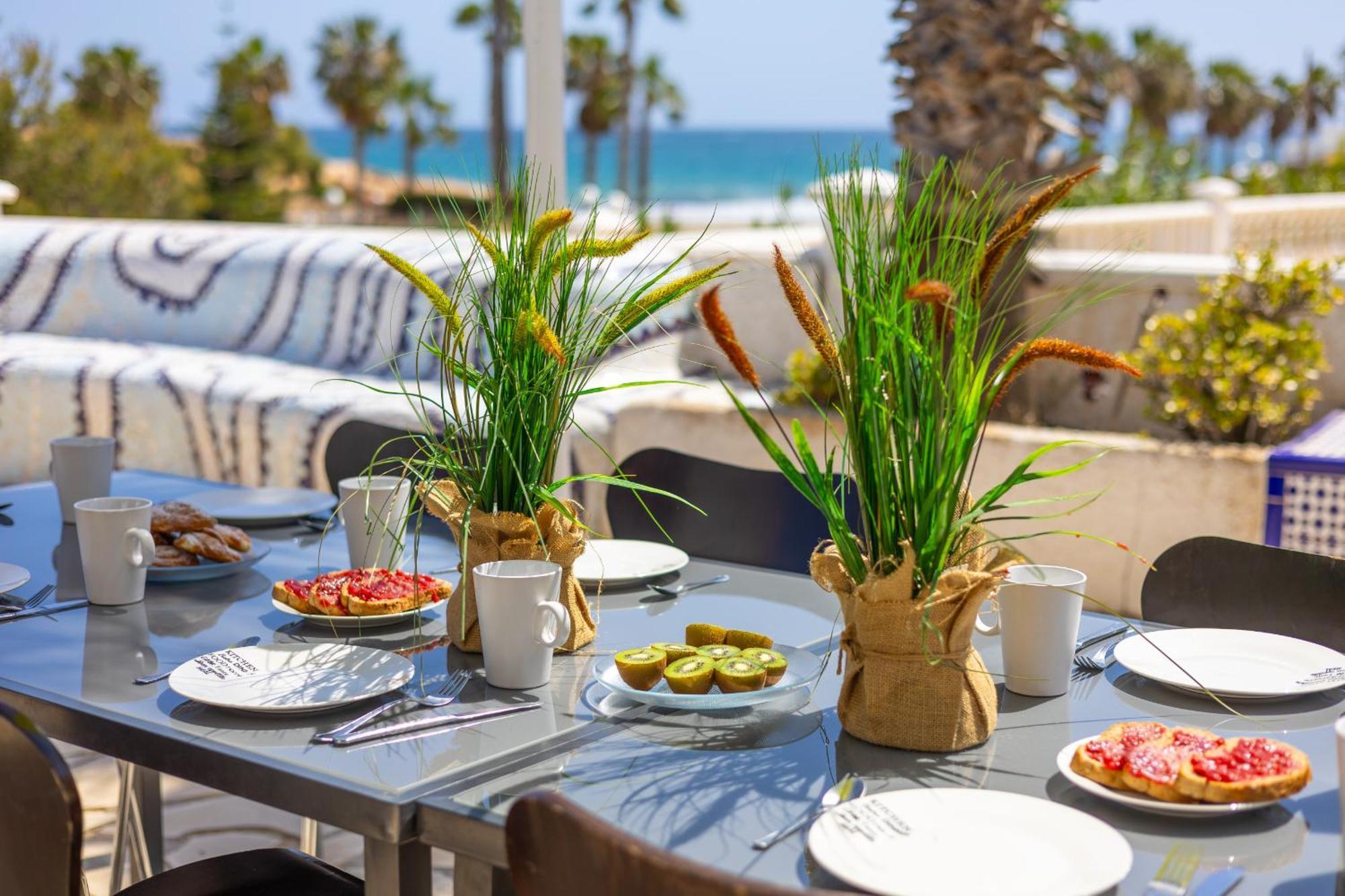 Fidalsa Grand Mediterranean Beachfront Villa Плая Фламенка Екстериор снимка