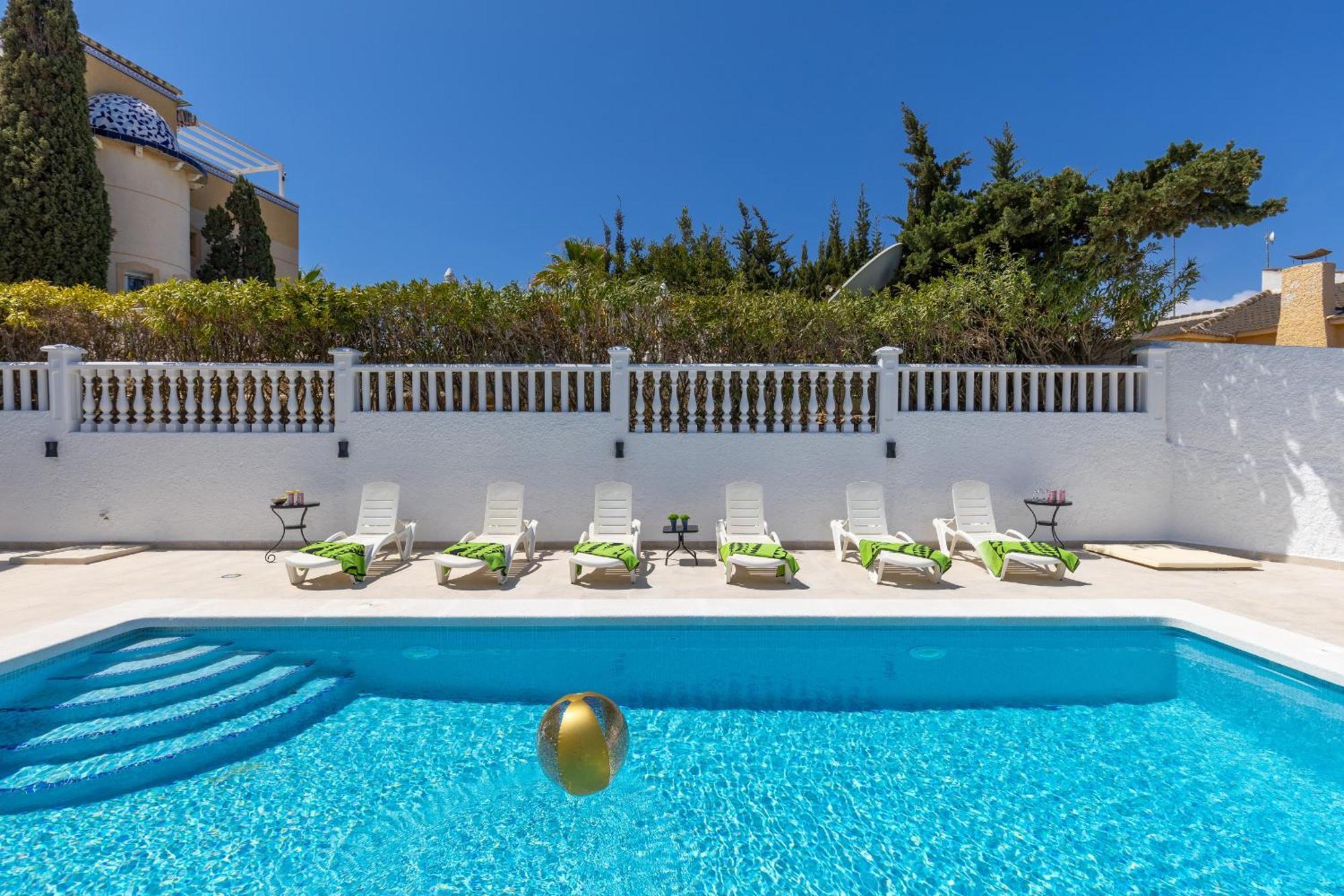 Fidalsa Grand Mediterranean Beachfront Villa Плая Фламенка Екстериор снимка