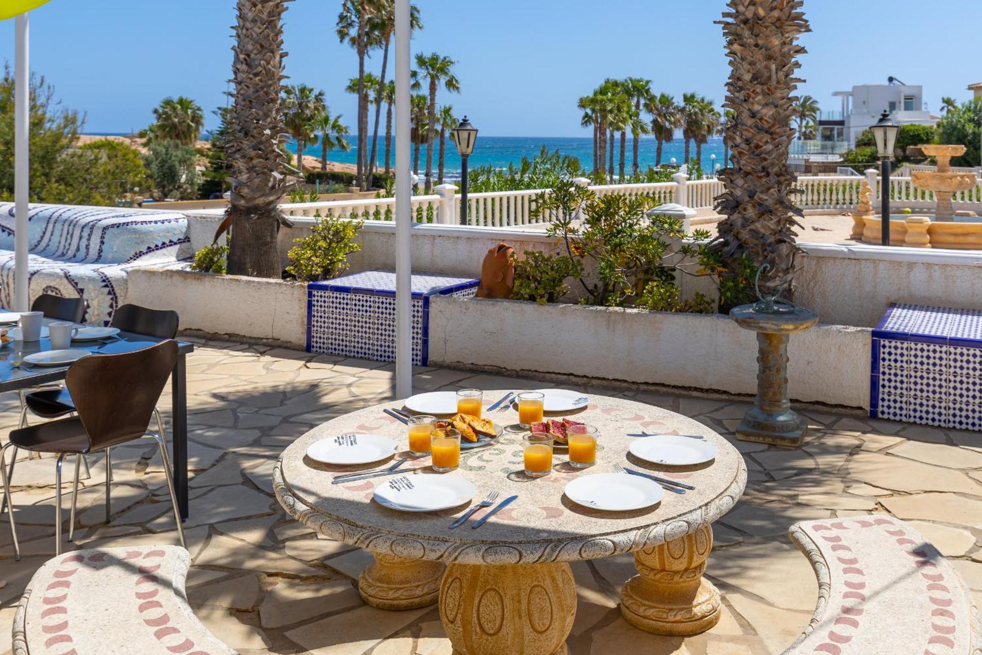 Fidalsa Grand Mediterranean Beachfront Villa Плая Фламенка Екстериор снимка