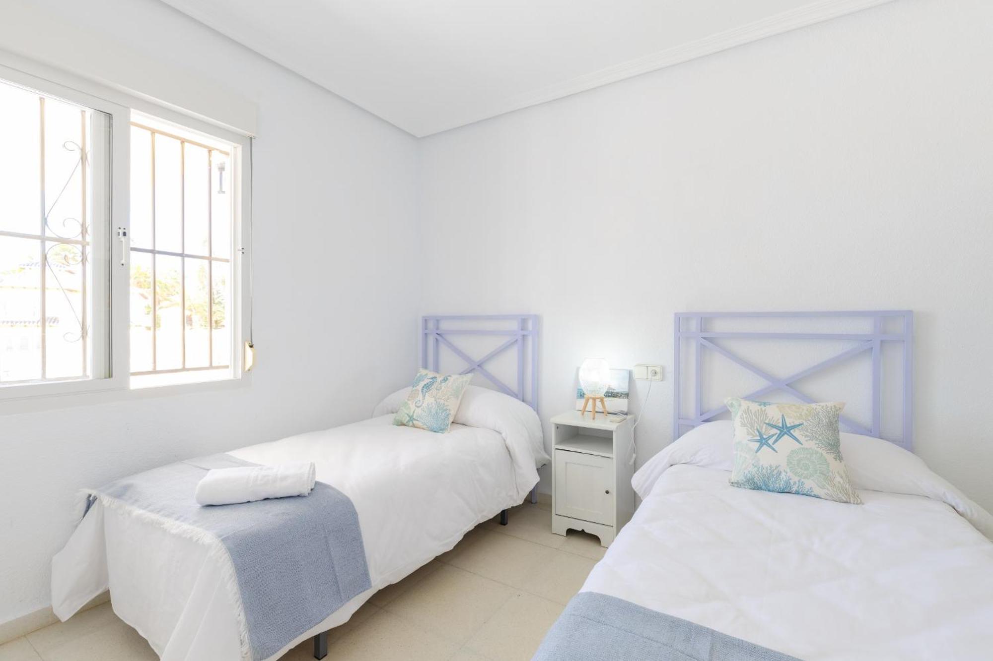 Fidalsa Grand Mediterranean Beachfront Villa Плая Фламенка Екстериор снимка