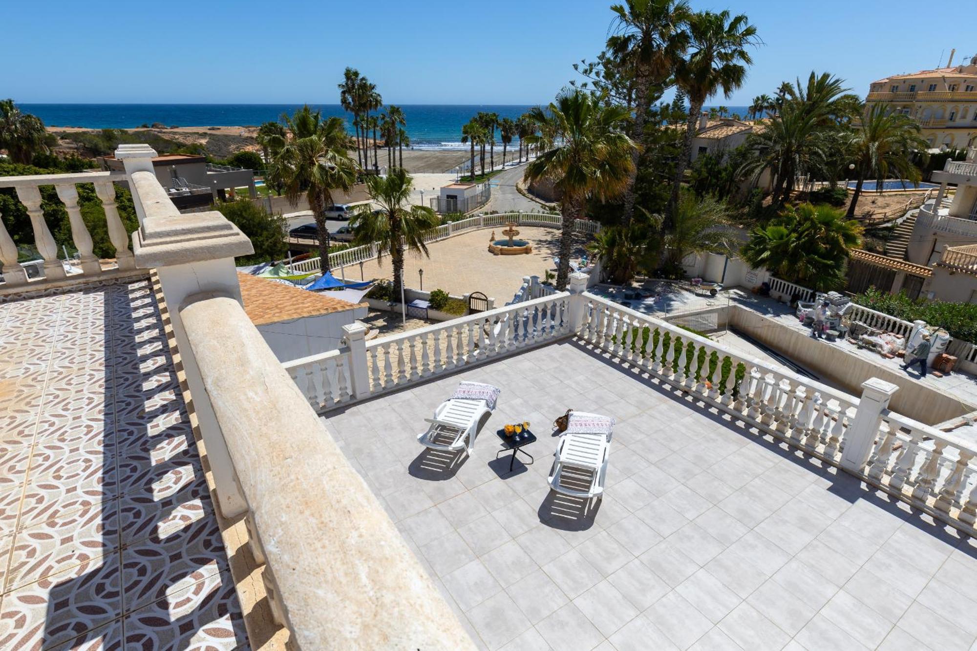 Fidalsa Grand Mediterranean Beachfront Villa Плая Фламенка Екстериор снимка